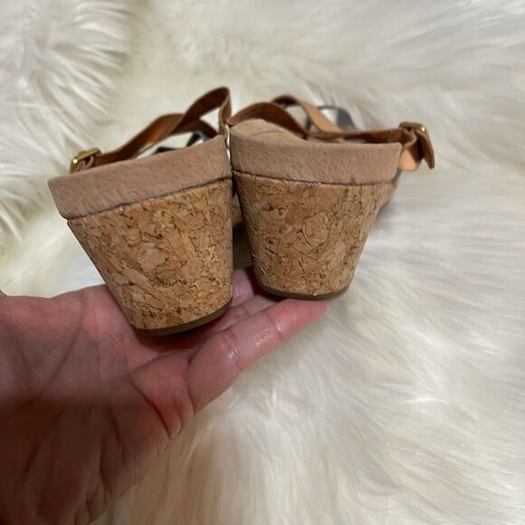 UGG gold wedge cork sandals, size 10‎ - Picture 8 of 13